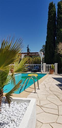 Villa T3 A 10' De Cassis - Piscine Privee Et Cuisine D'Ete Exterieure Carnoux-en-Provence Exterior foto